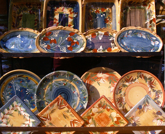 photo of pottery in Arles. © J. Hulsey