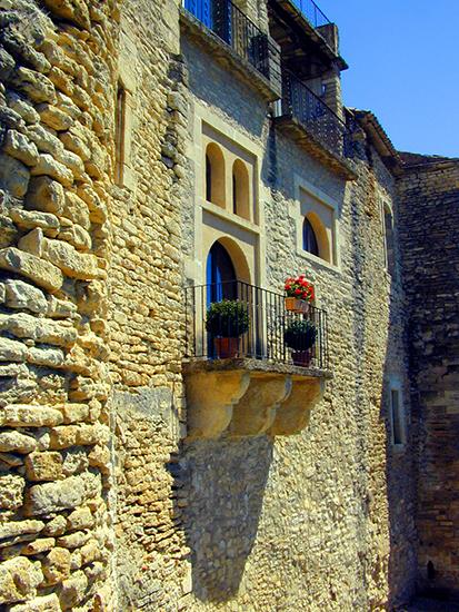 photo of Gordes, France. ©J. Hulsey