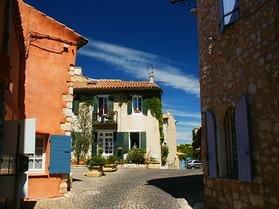 photo of Ventabren square.© J. Hulsey