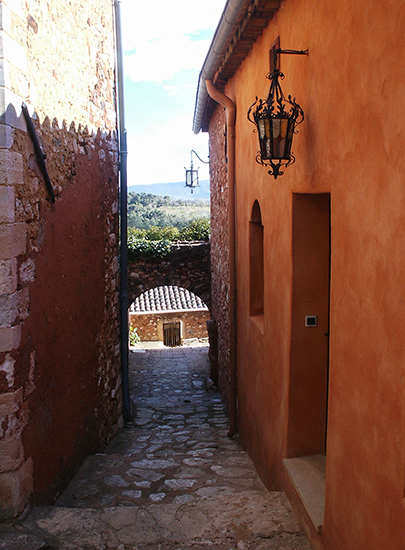 photo of Roussillon, France. © J. Hulsey